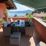 Penthouse Andrea شقة
