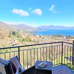 Penthouse Andrea شقة مييْنا