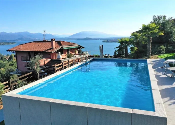 Penthouse Andrea Apartment Meina